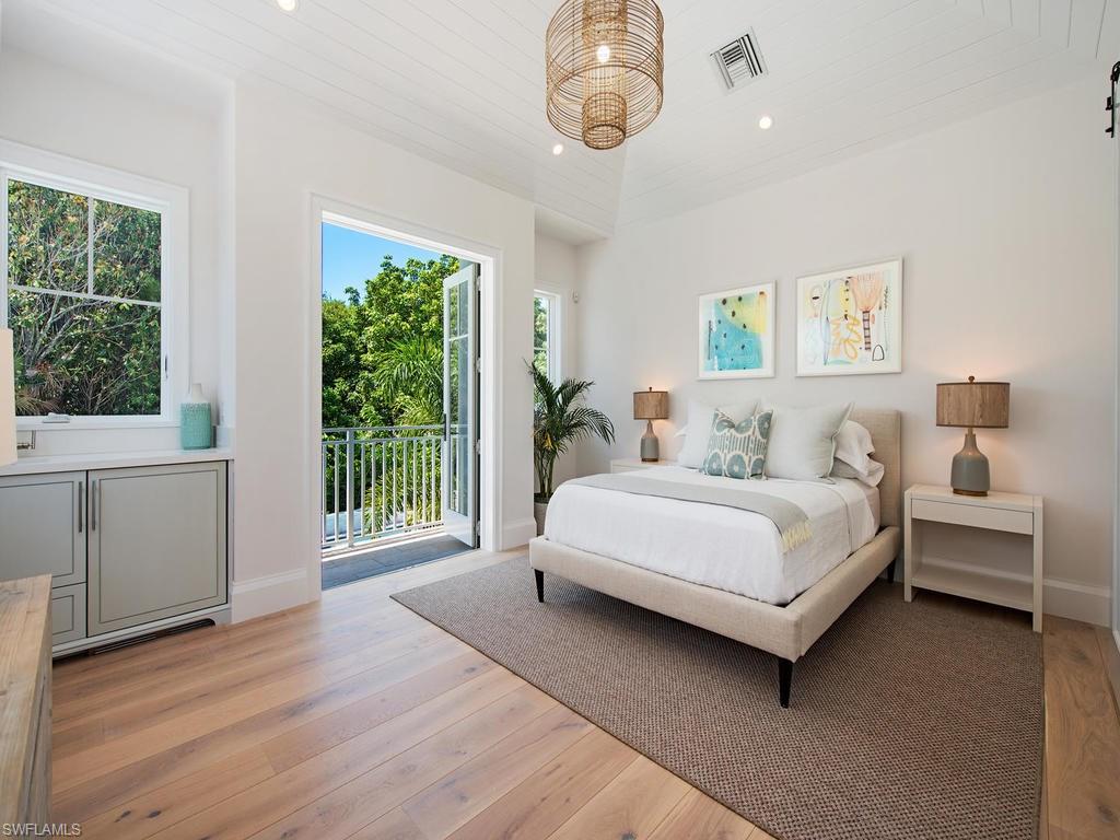 AQUALANE SHORES - Residential