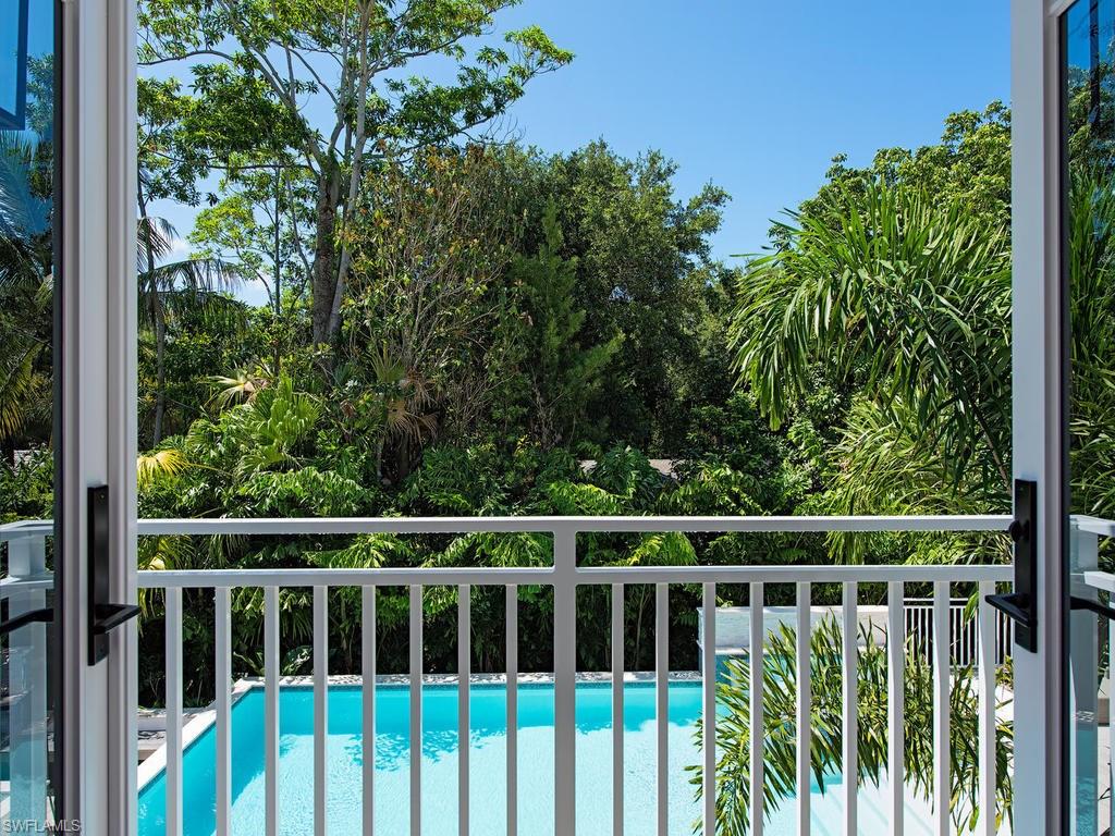 AQUALANE SHORES - Residential