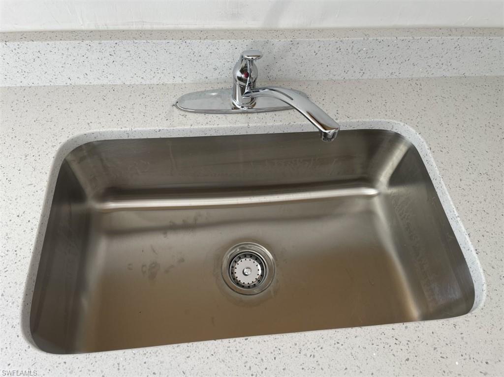 PINE MANOR - Residential