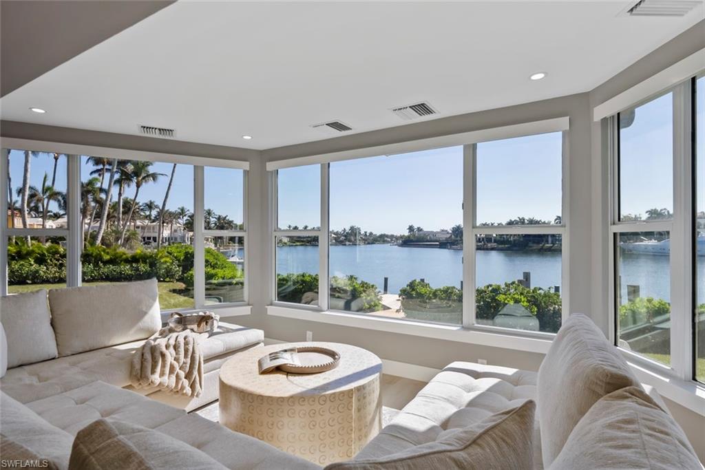 PORT ROYAL - Residential Lease