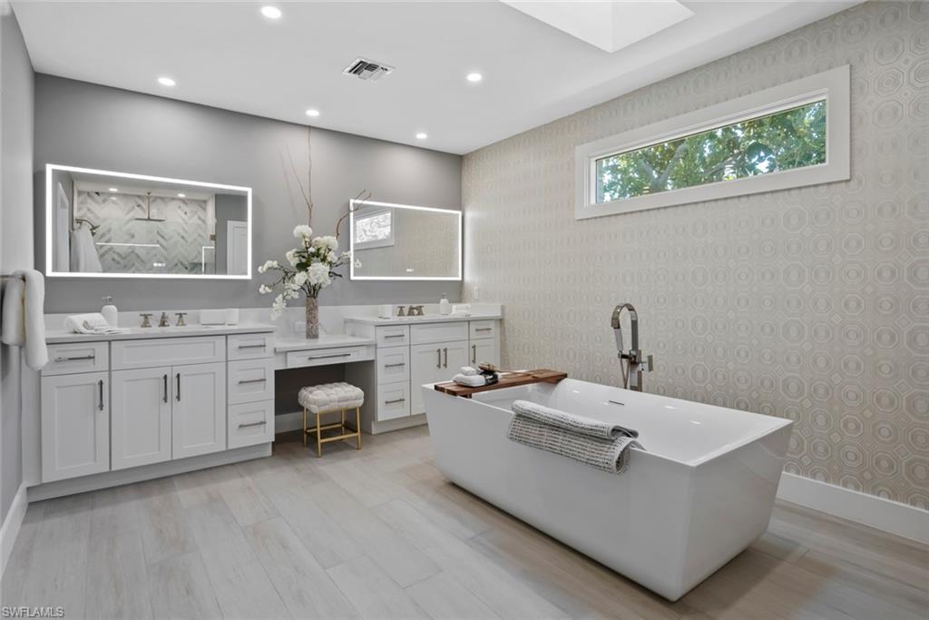 PORT ROYAL - Residential Lease