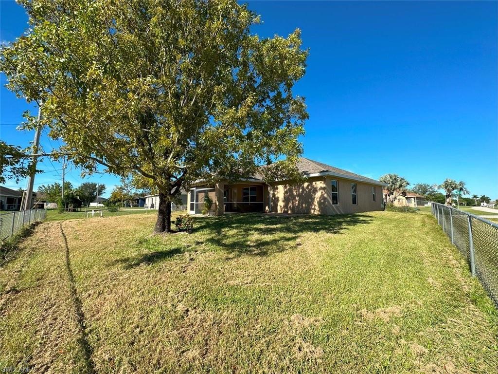 CAPE CORAL - Residential