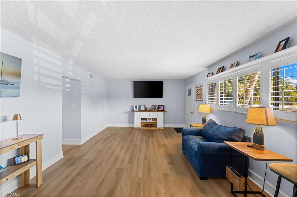 BLUE POINT - Residential