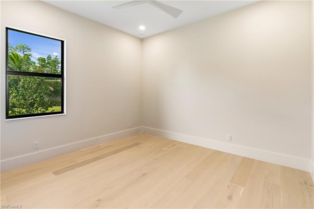 CAYMAS - Residential Lease