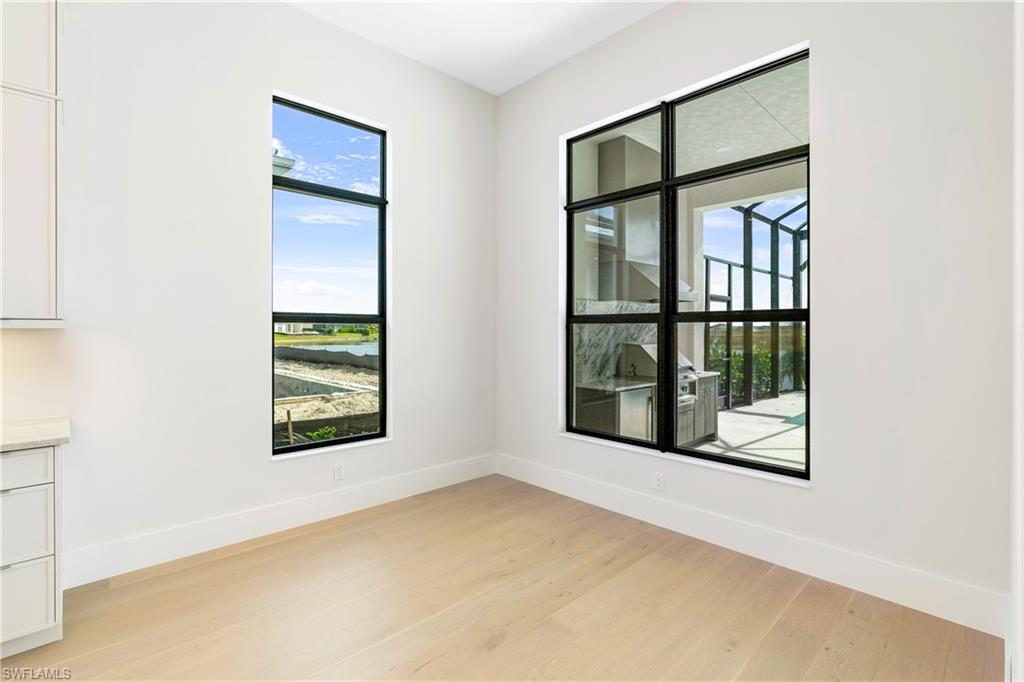 CAYMAS - Residential Lease