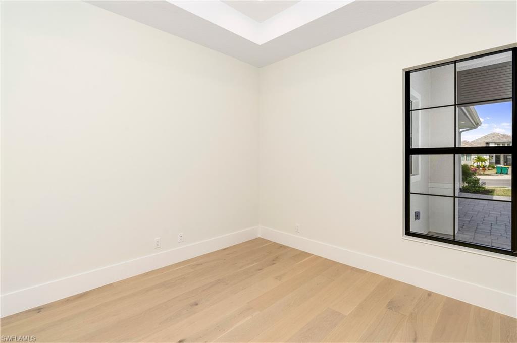 CAYMAS - Residential Lease