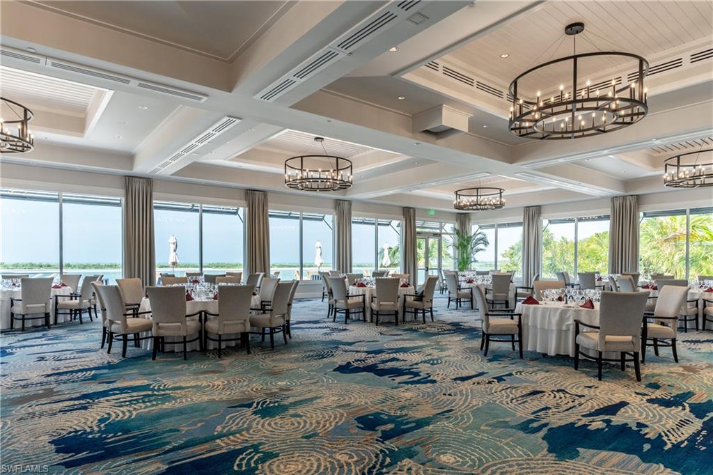 ROYAL MARCO POINT - Residential