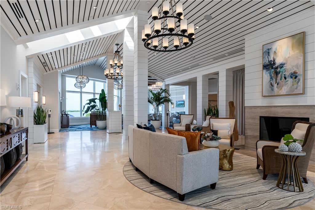 ROYAL MARCO POINT - Residential