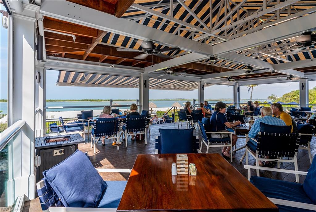 ROYAL MARCO POINT - Residential