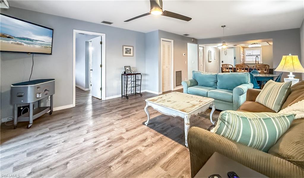 CAPE SHORE CONDOMINIUM - Residential