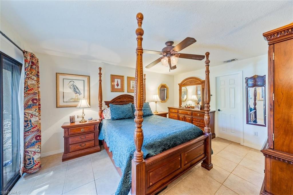 EMERALD WOODS - Residential