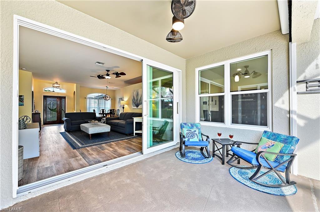 COLONIAL POINTE - Residential