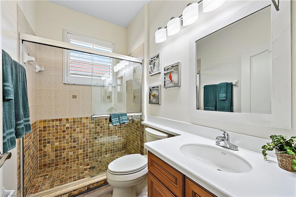 COLONIAL POINTE - Residential