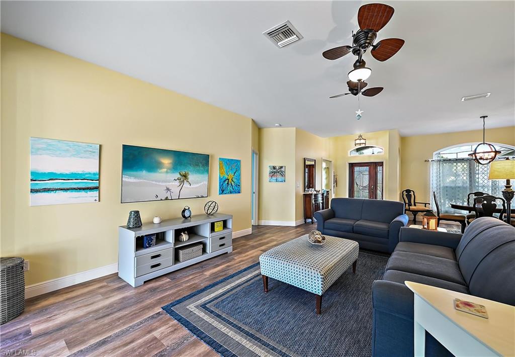 COLONIAL POINTE - Residential