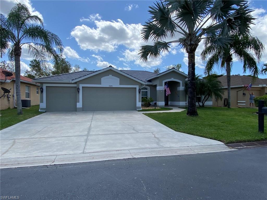 COLONIAL POINTE - Residential