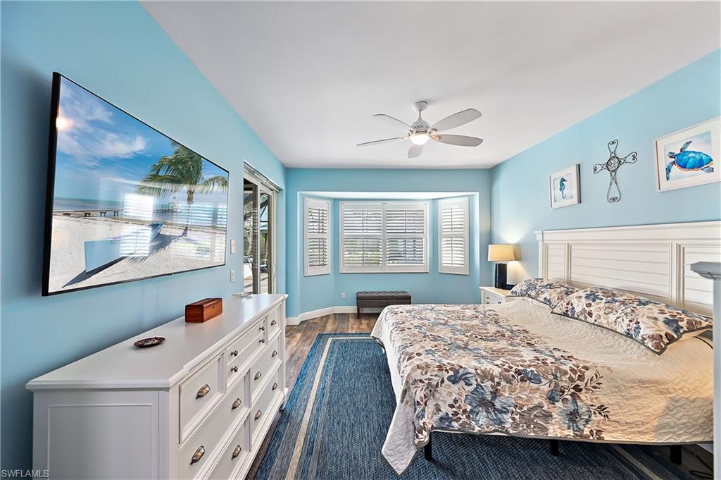 COLONIAL POINTE - Residential