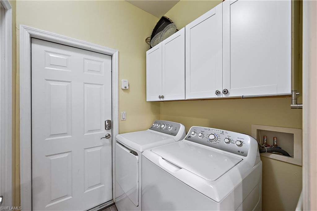 COLONIAL POINTE - Residential