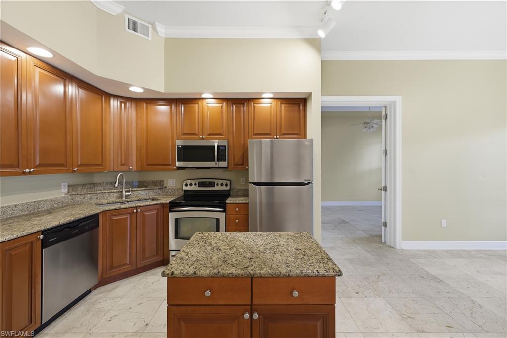 ALTA MAR - Residential Lease