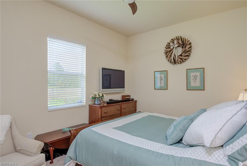 COUNTRY CLUB - Residential