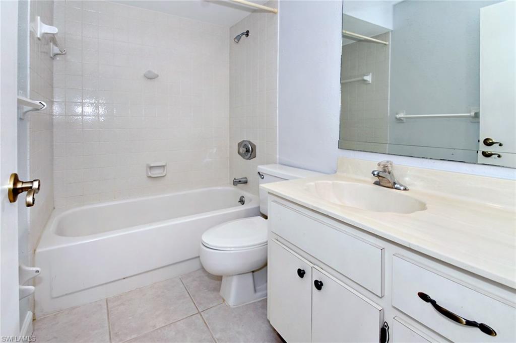 COMMODORE CONDO - Residential