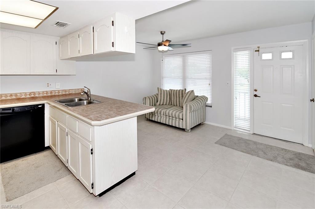 COMMODORE CONDO - Residential