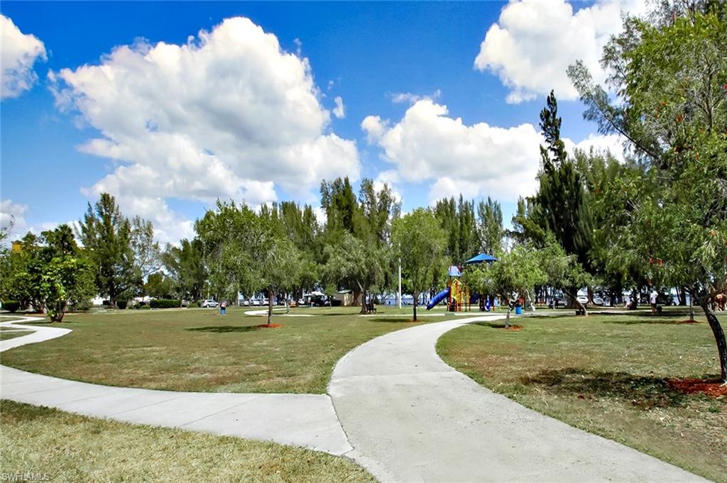 COMMODORE CONDO - Residential