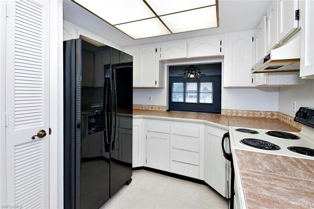 COMMODORE CONDO - Residential