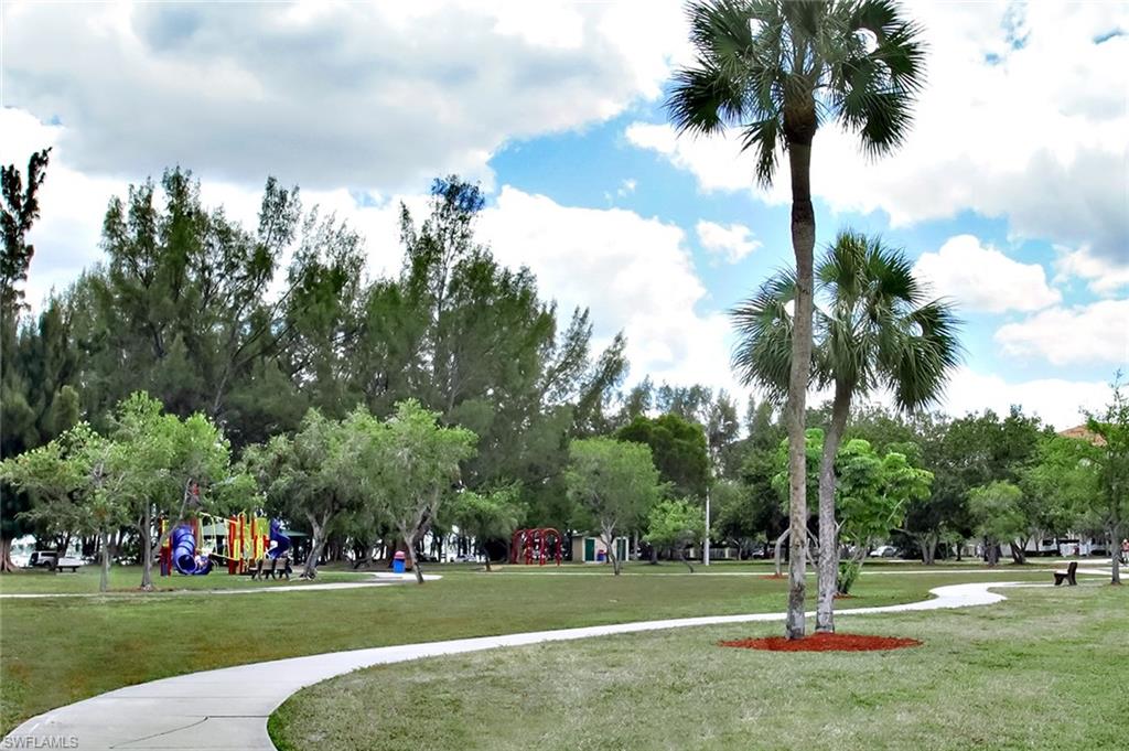 COMMODORE CONDO - Residential