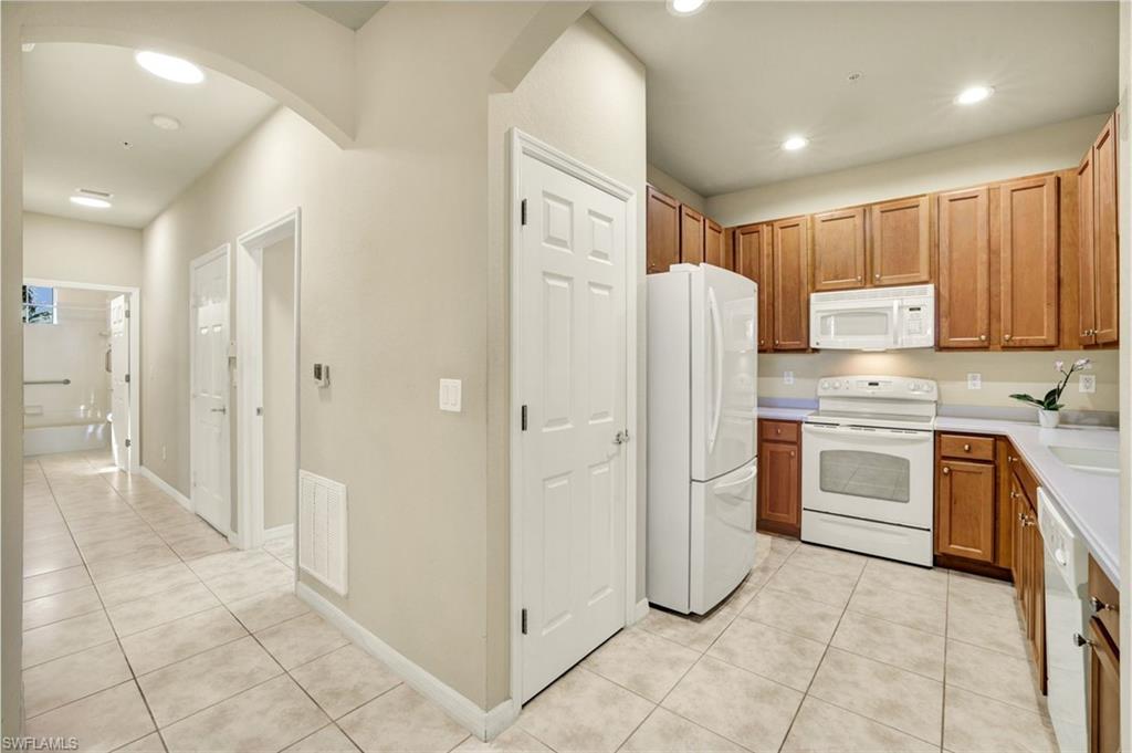 REFLECTION LAKES - Residential