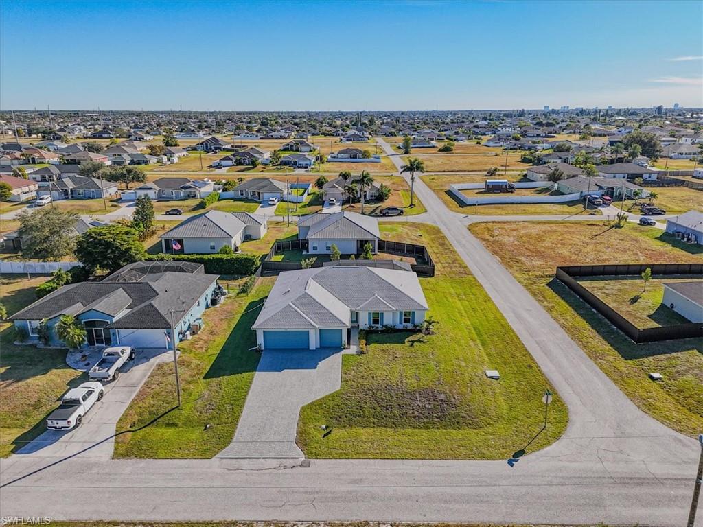 CAPE CORAL - Residential