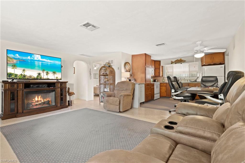 PINE ISLAND - Residential