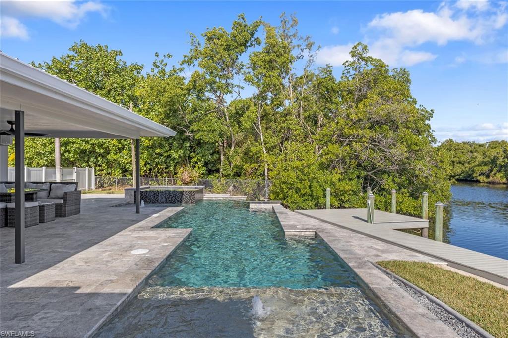 MARINE HOMES - Residential