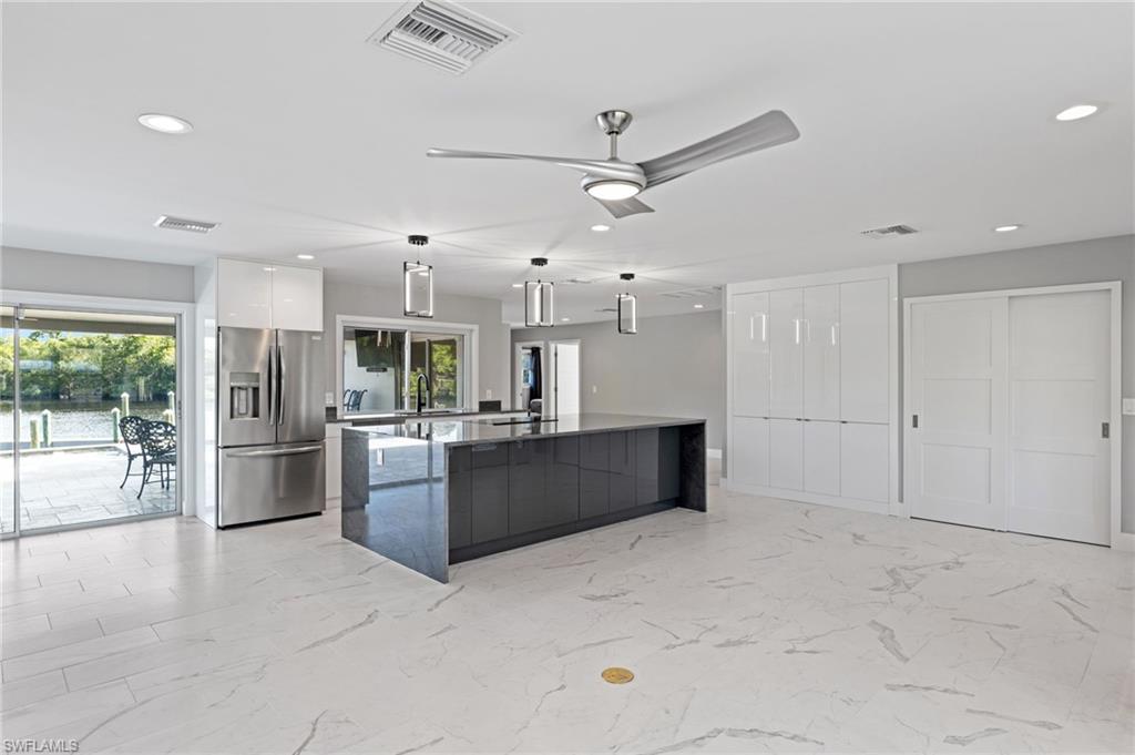 MARINE HOMES - Residential