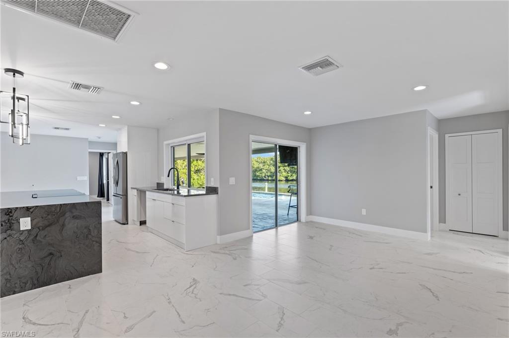 MARINE HOMES - Residential