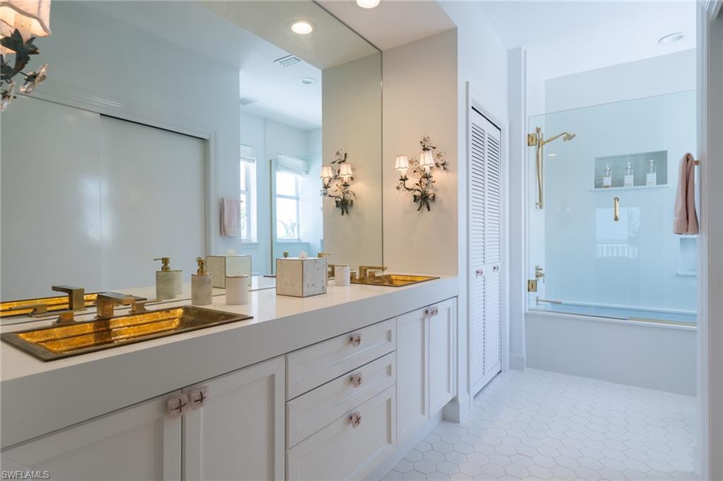 CHATEAUX SUR MER UNREC - Residential