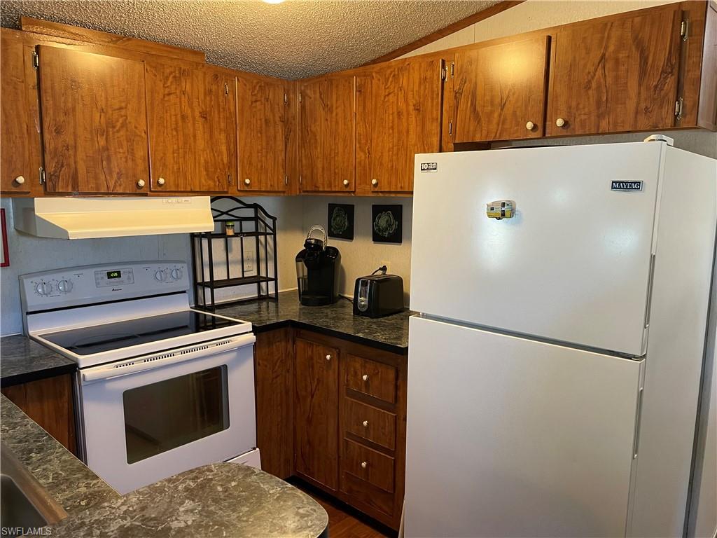 PINE ISLAND VILLAS - Residential