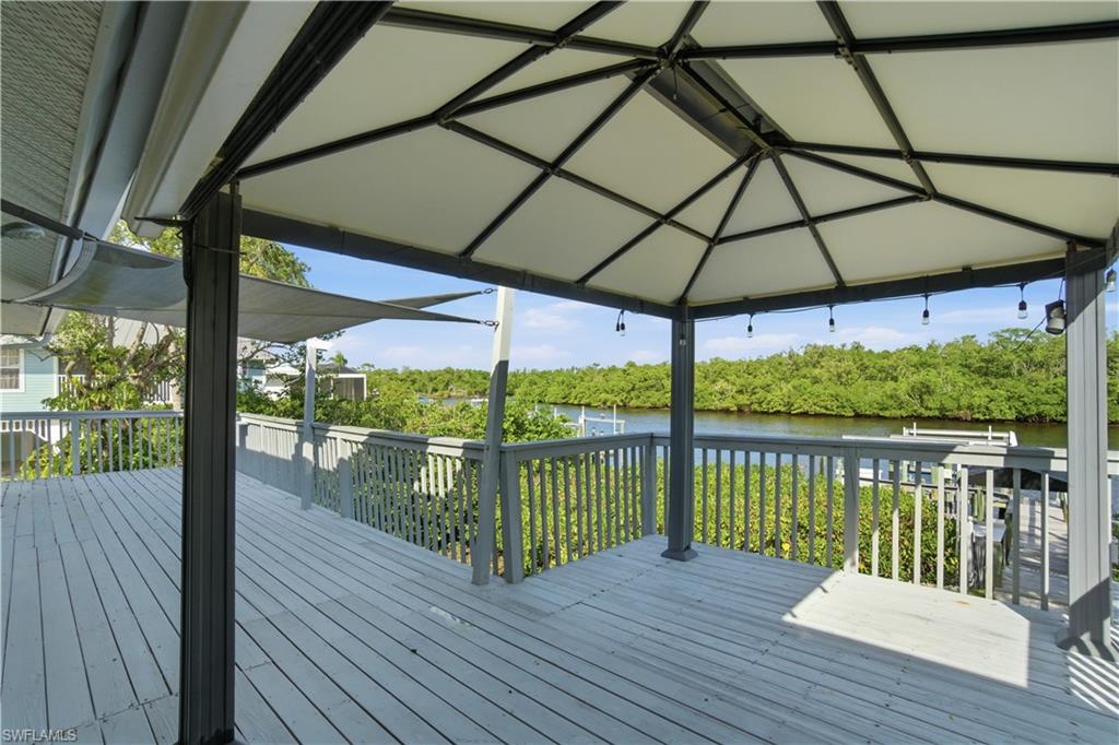 IMPERIAL SHORES - Residential