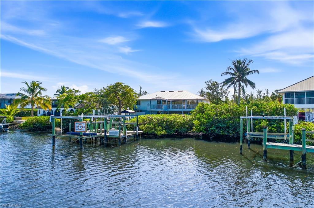 IMPERIAL SHORES - Residential