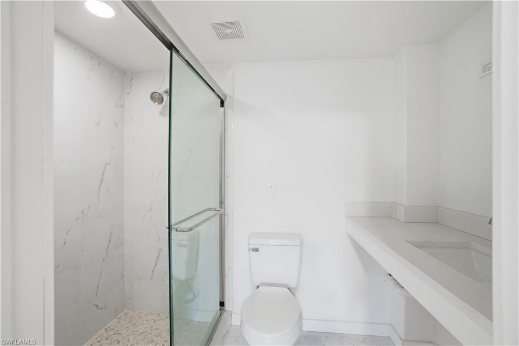 IMPERIAL SHORES - Residential