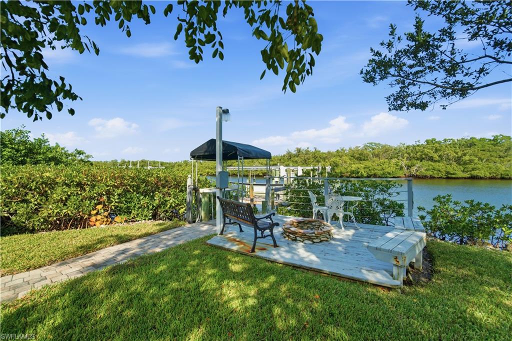 IMPERIAL SHORES - Residential