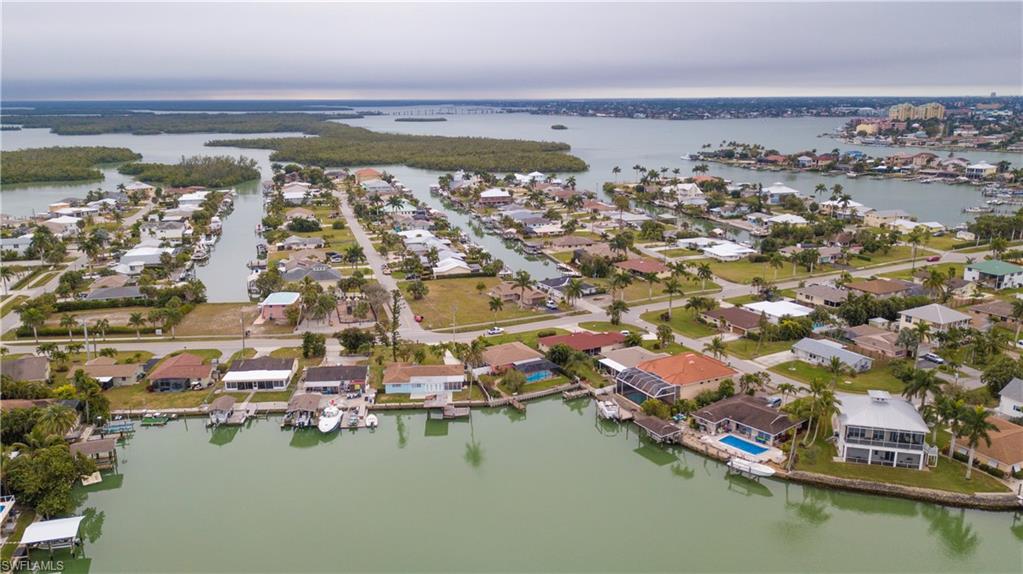 ISLES OF CAPRI - Residential