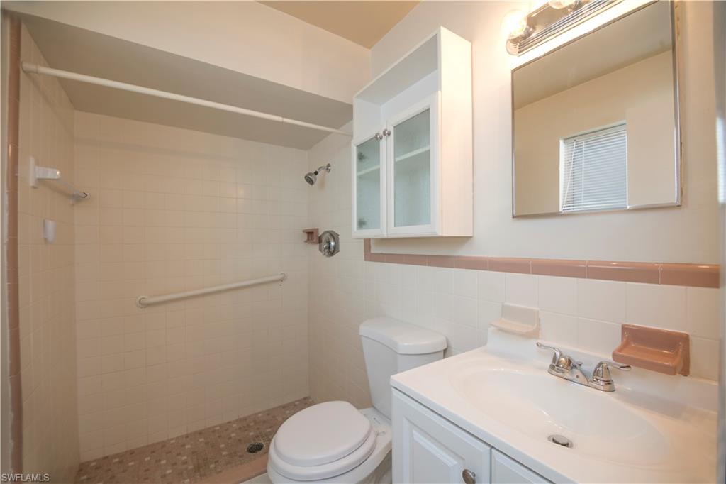 ISLES OF CAPRI - Residential