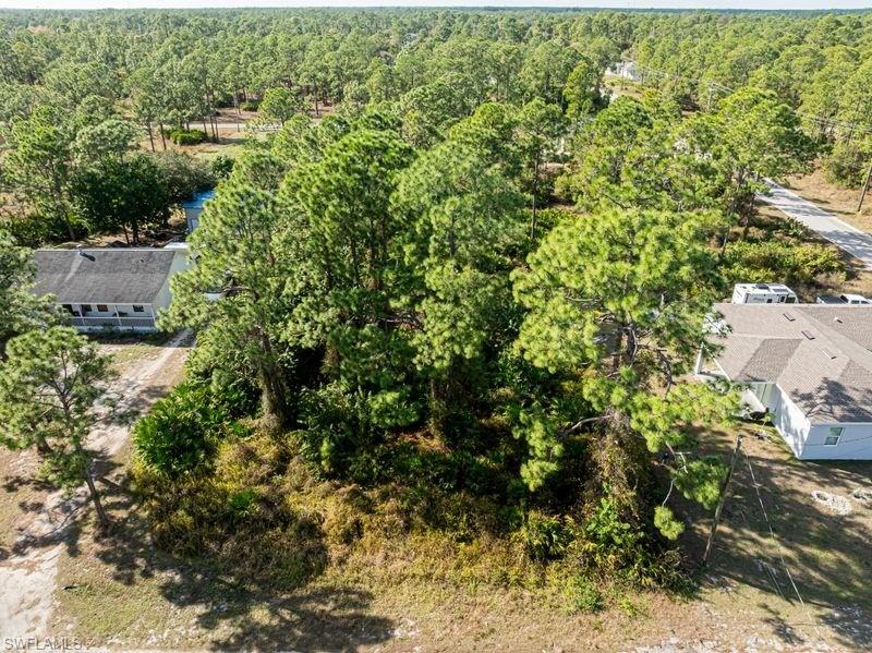 ISLAND OF HAPPINESS - Land