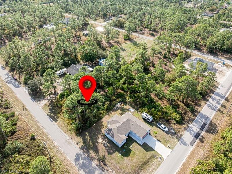 ISLAND OF HAPPINESS - Land