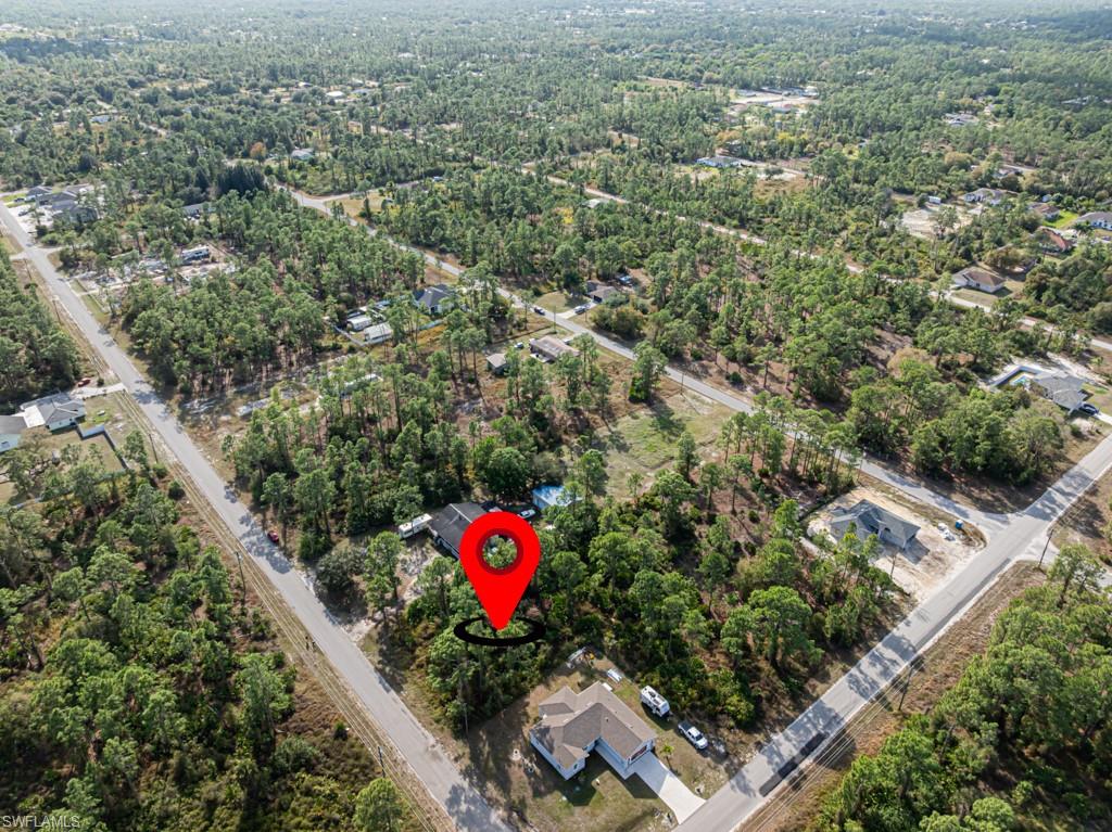 ISLAND OF HAPPINESS - Land