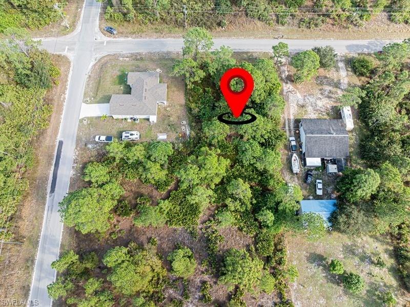 ISLAND OF HAPPINESS - Land