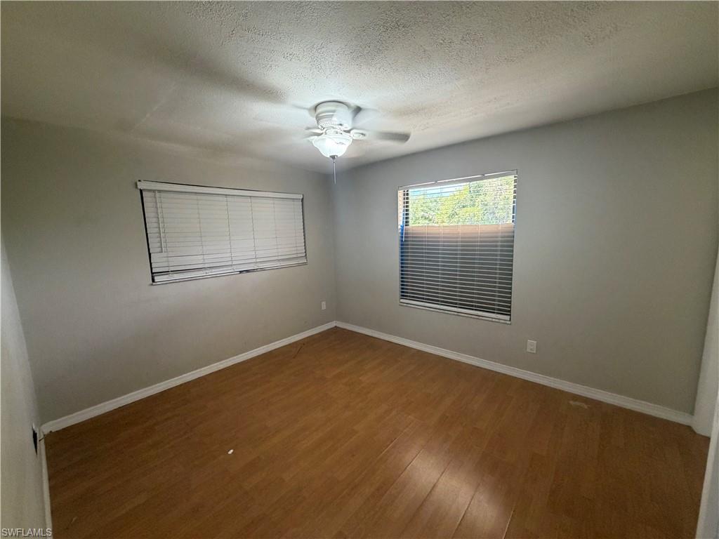SAN CARLOS PARK - Residential Lease