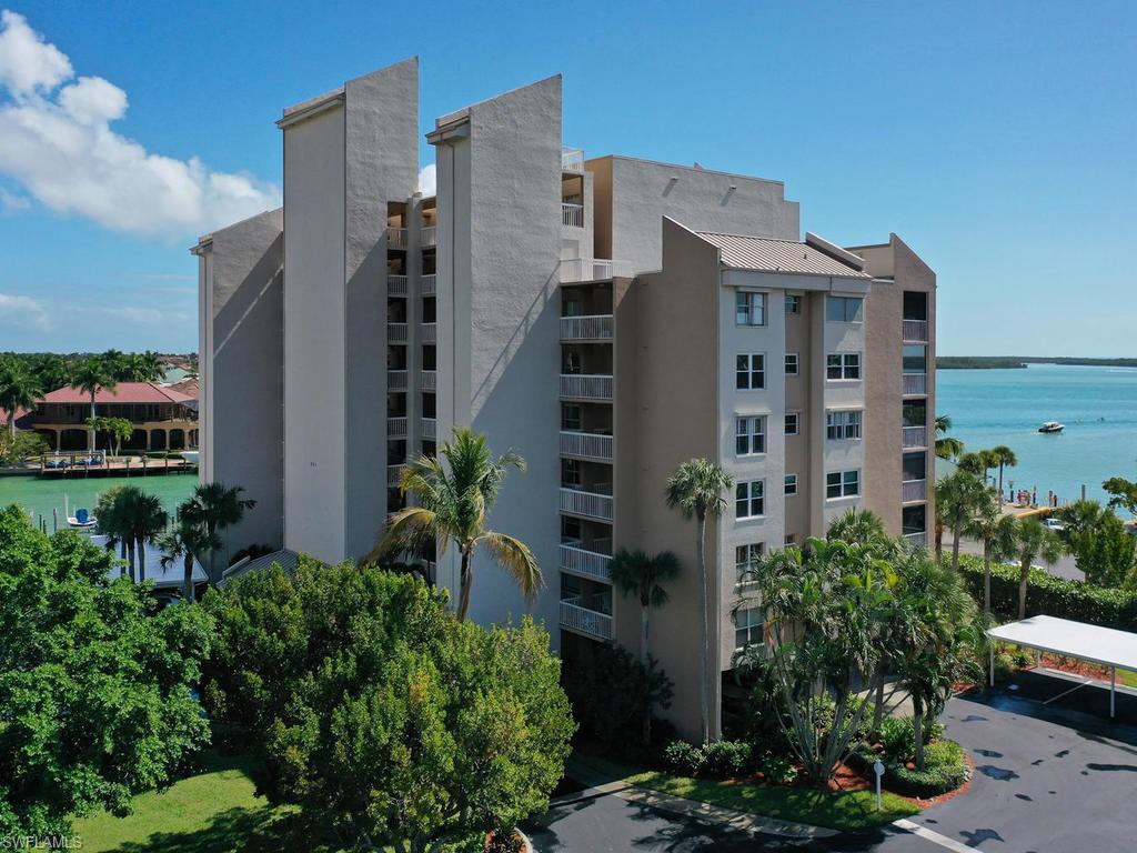 EAGLE CAY - Residential