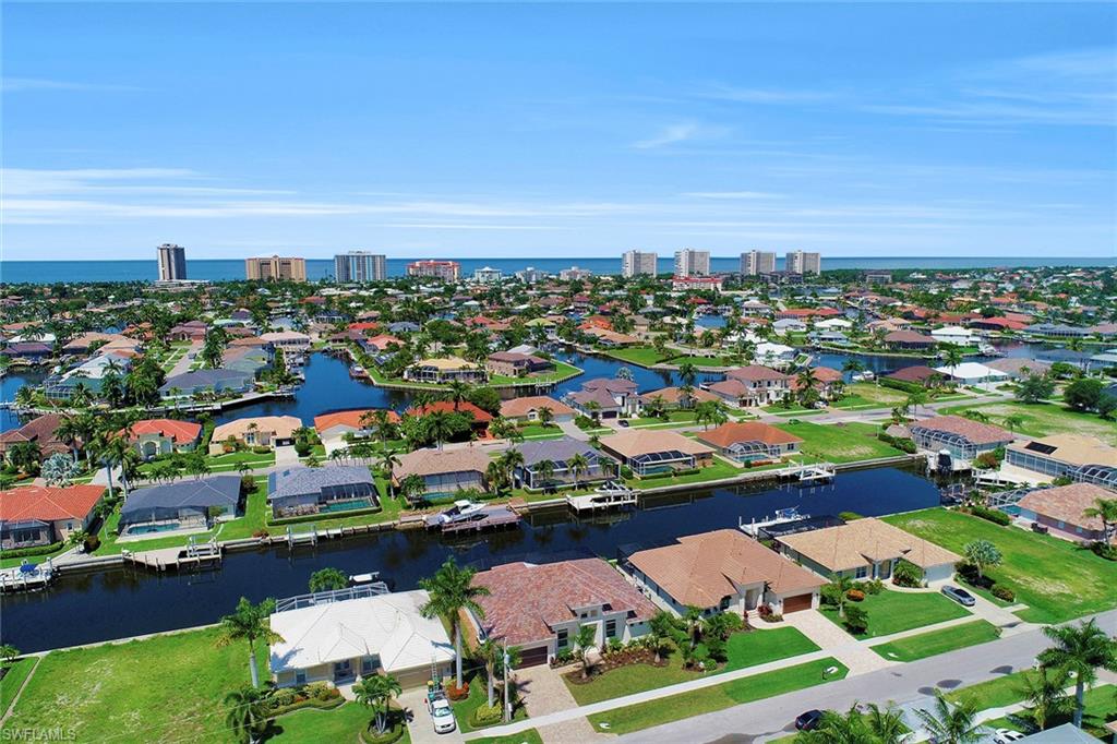 MARCO BEACH - Residential