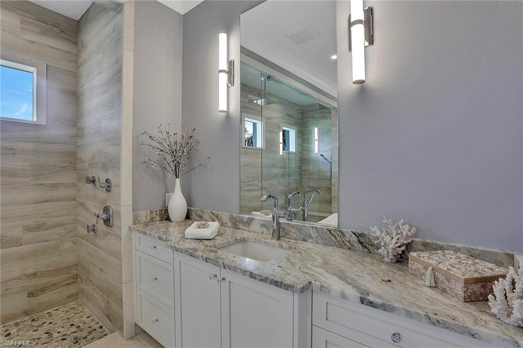 MARCO BEACH - Residential